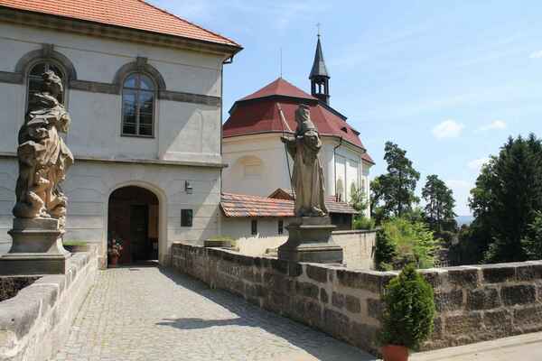 hrad Valdštějn